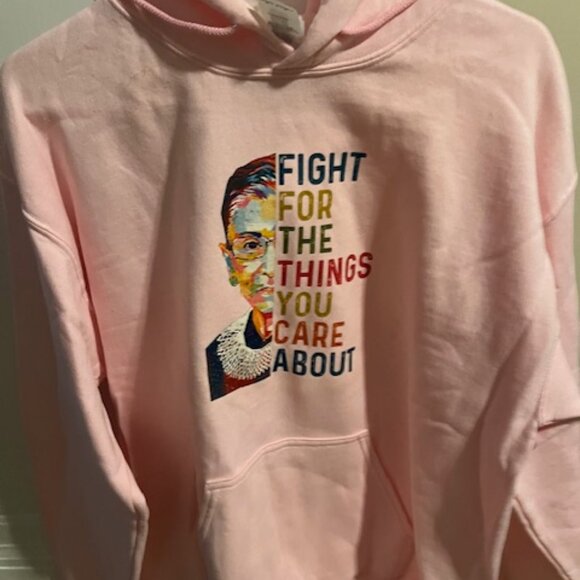 Ruth Bader Ginsburg Sweatshirt Size M New - Picture 1 of 2